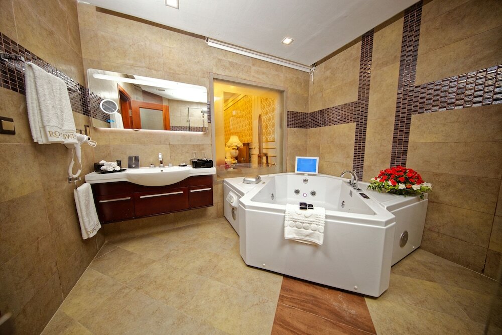 Фото Royal Swiss Hotel