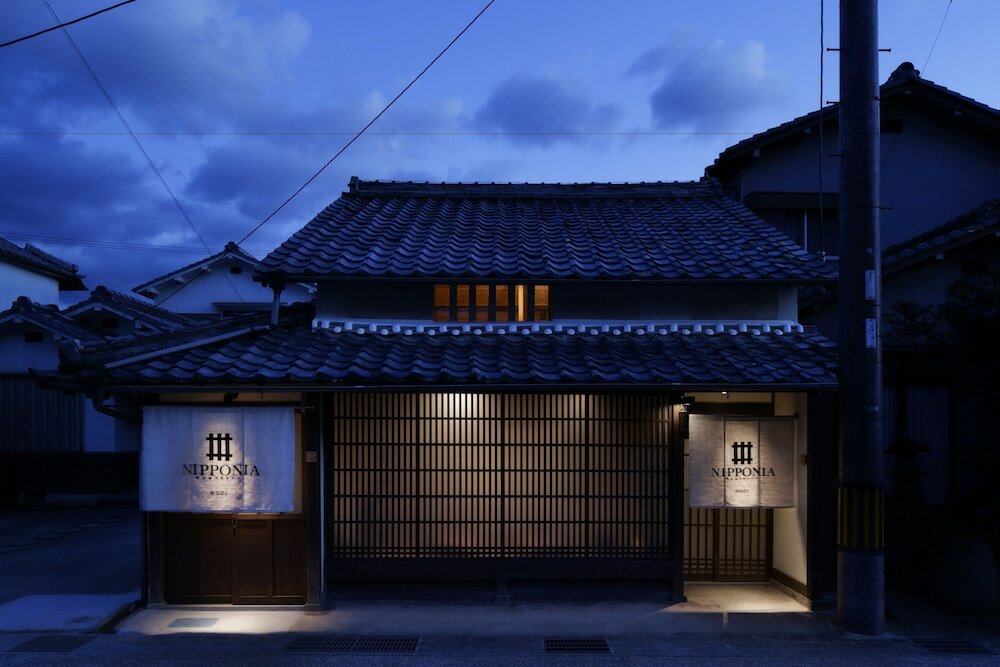 Фото Nipponia Sasayama Castle Town Hotel