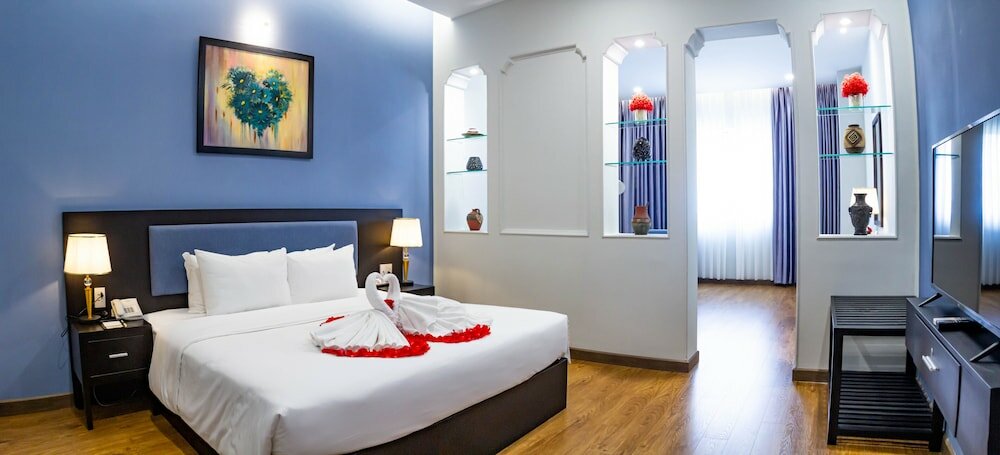 Фото Royal Hotel Saigon