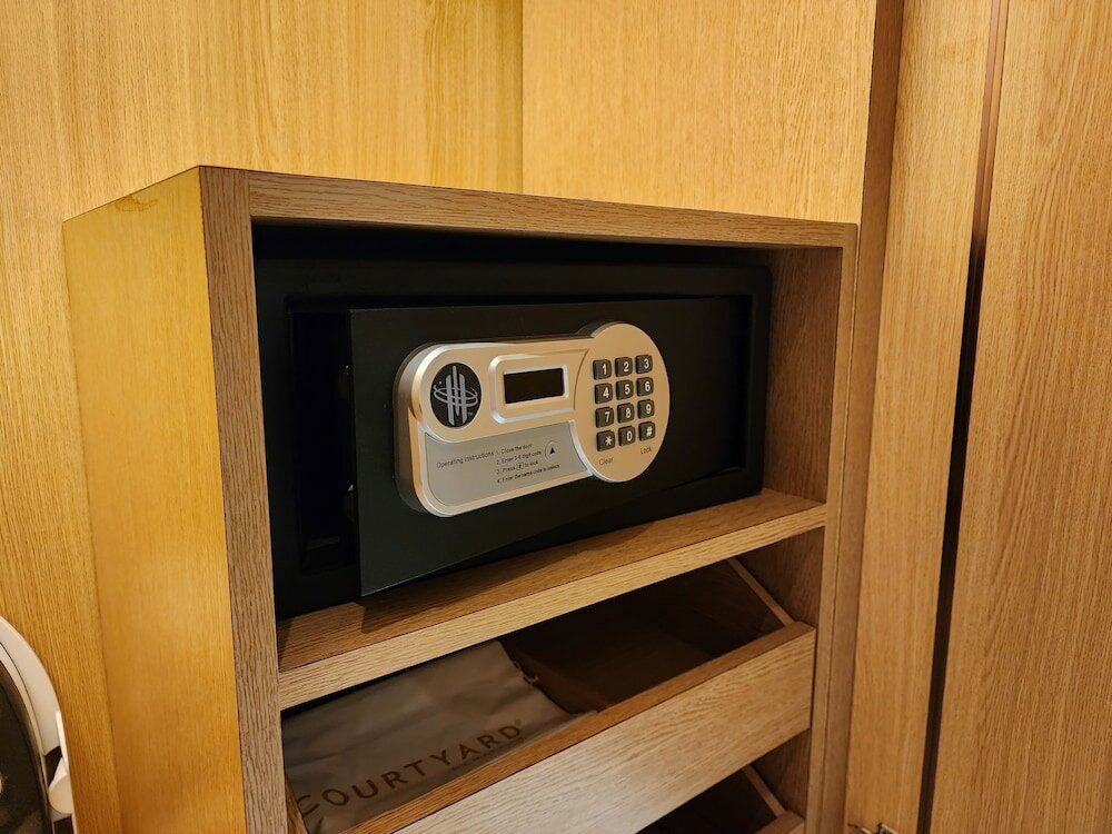 Фото Courtyard Hong Kong Sha Tin