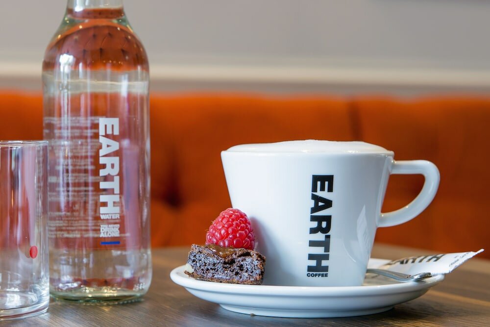 Фото The Amsterdam Canal Hotel