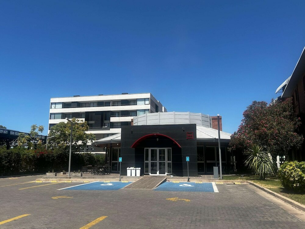 Фото ibis Mendoza