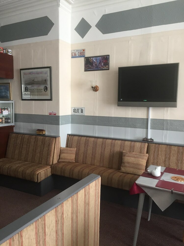 Фото Hornby Villa 4 B&b