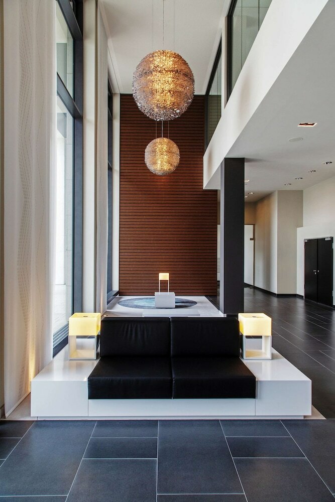 Фото Steigenberger Airport Hotel Berlin