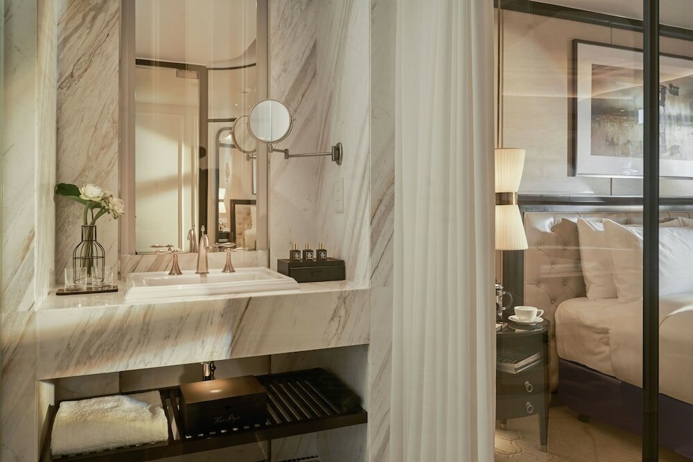 Фото Mai House Saigon Hotel