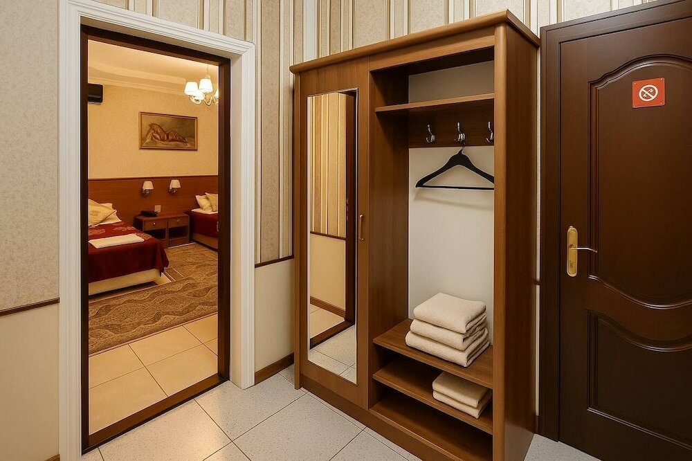 Фото Sarbon Hotel