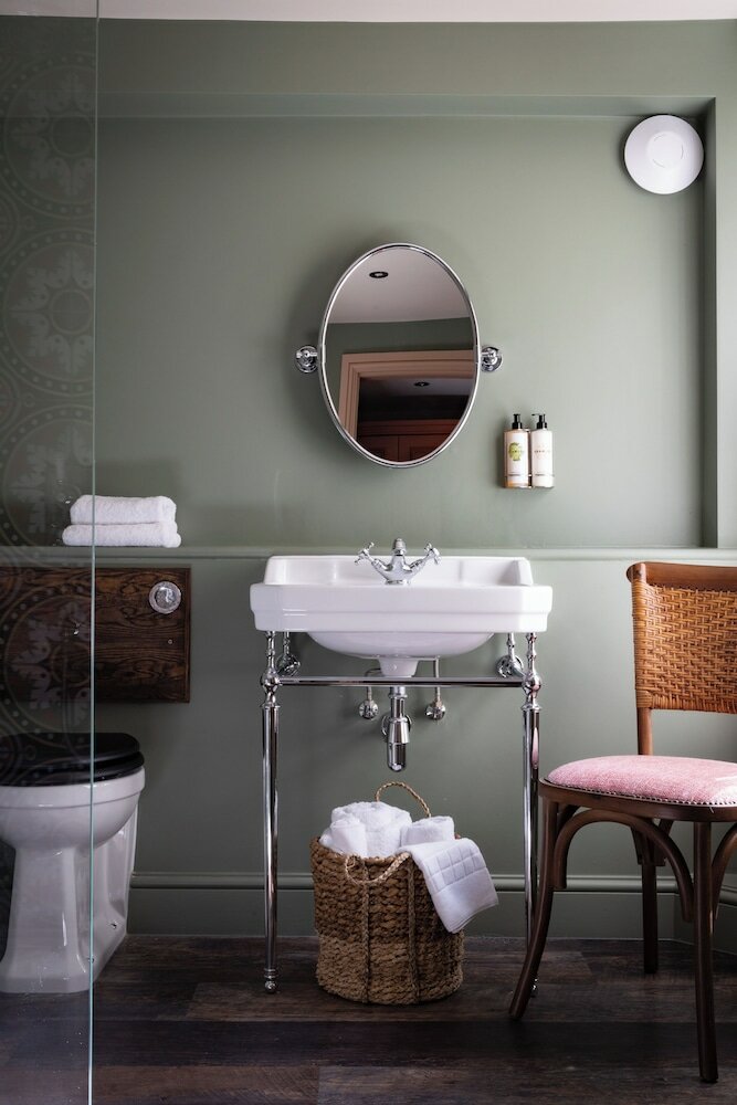 Фото The White Hart Hotel