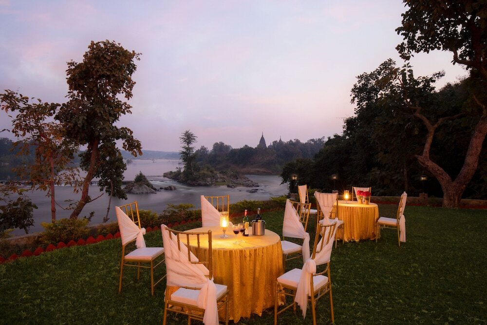 Фото Hotel Bundelkhand Riverside