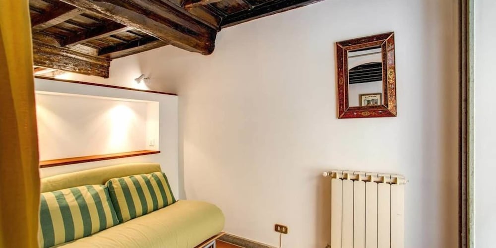 Фото Cartari Elegant Suite Piazza Navona