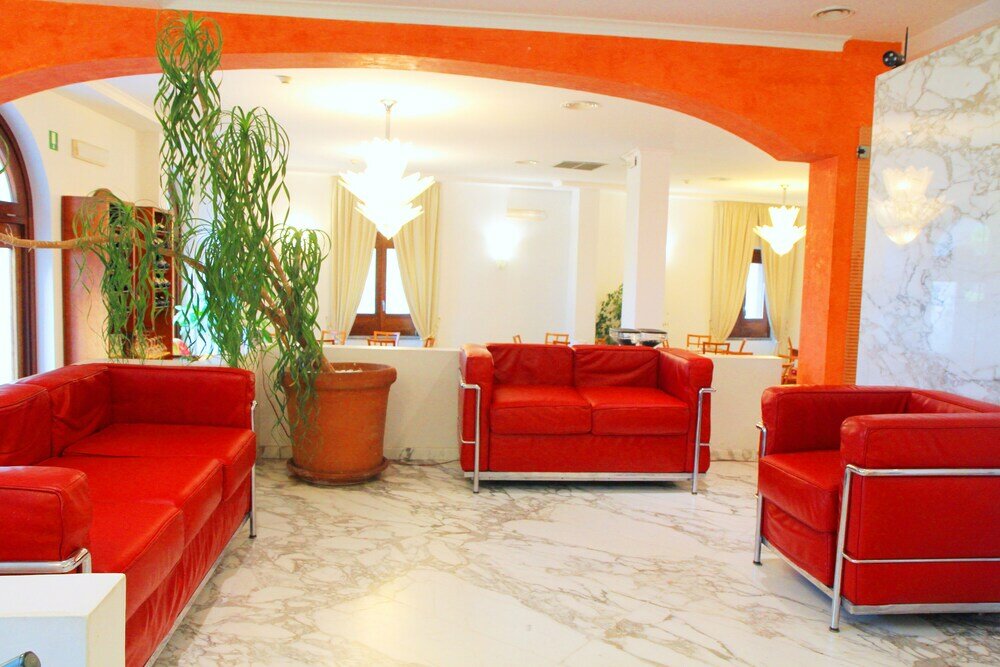 Фото Hotel Pisacane