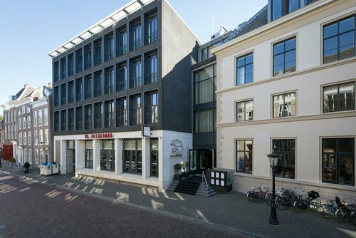 Гостиница Court Hotel City Centre Utrecht в Утрехте