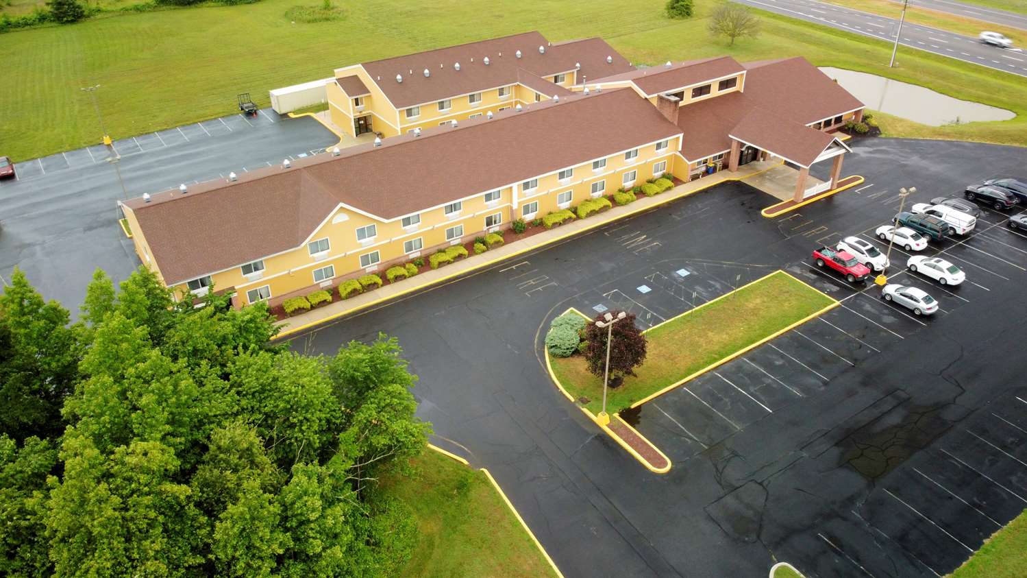 Фото Quality Inn and Suites