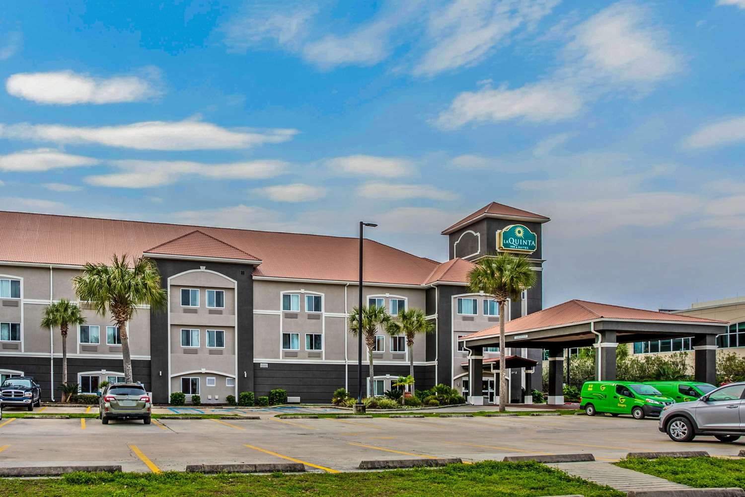 Фото La Quinta Inn & Suites by Wyndham Biloxi