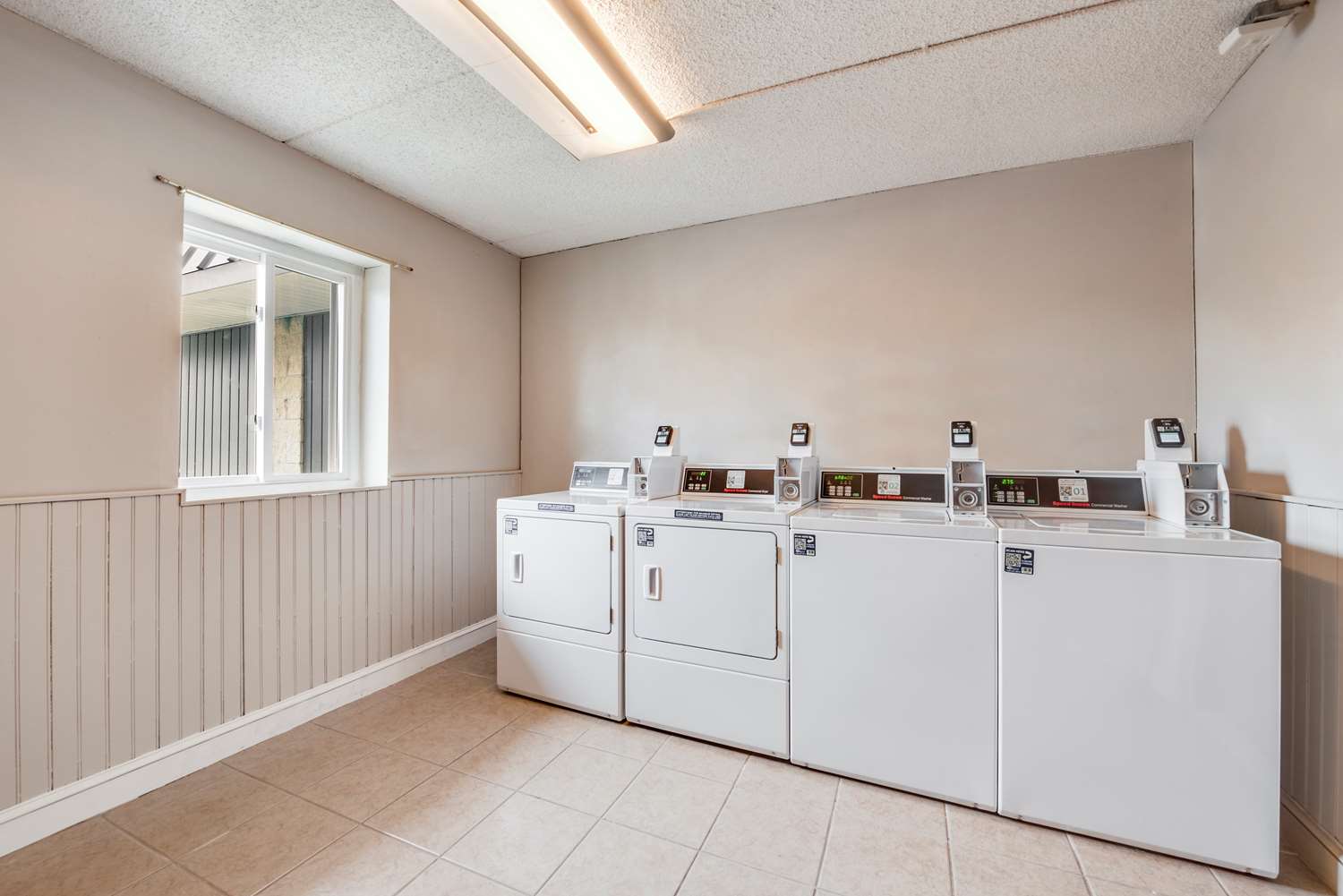 Фото SureStay Plus Hotel by Best Western McGuire Afb Jackson