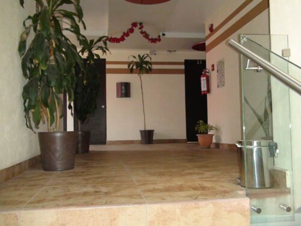 Фото Hotel & Villas 7