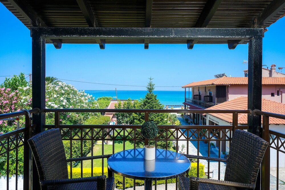 Фото Kamelia & Semeli Hotel