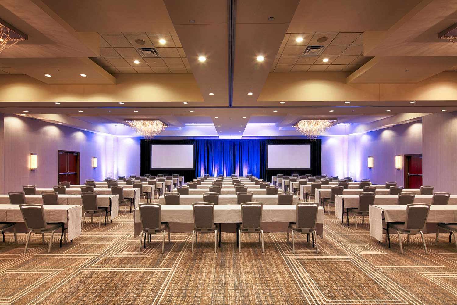 Фото Hilton Minneapolis Bloomington