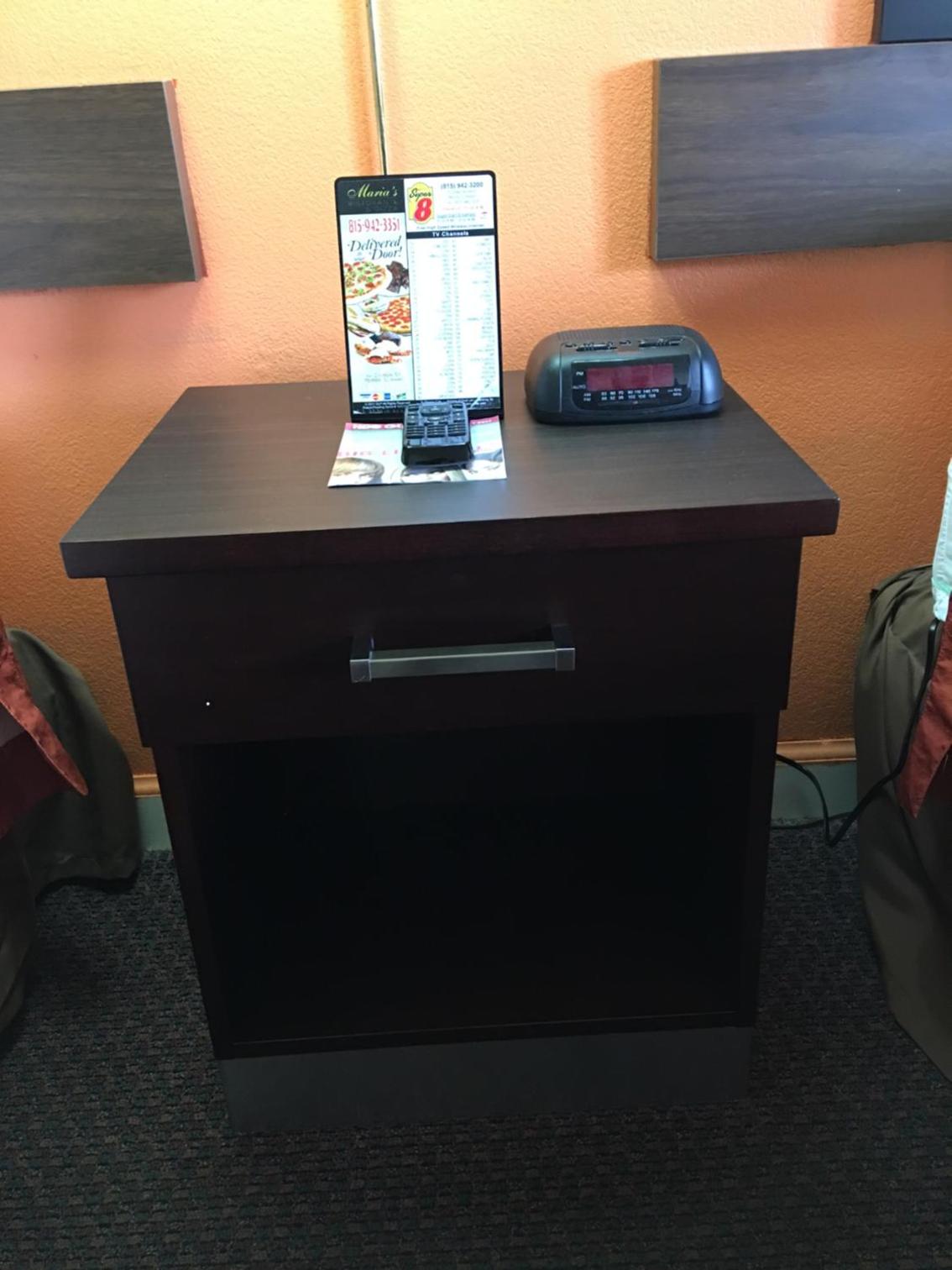 Фото Super 8 by Wyndham Morris