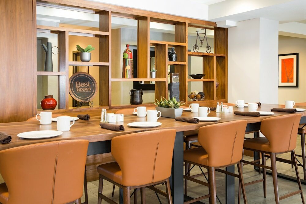 Фото Four Points by Sheraton Downtown Seattle Center