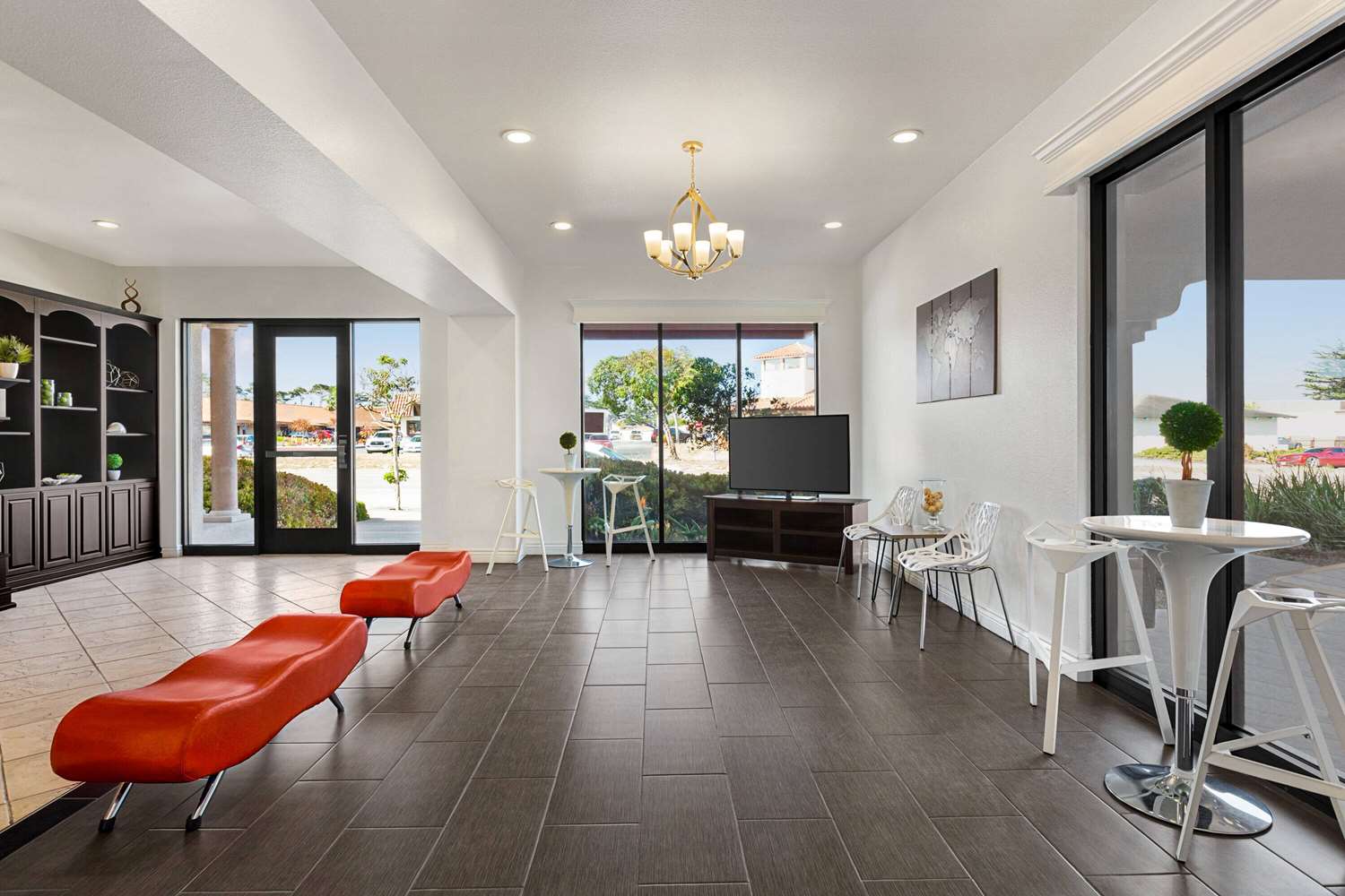 Фото Ramada by Wyndham Marina