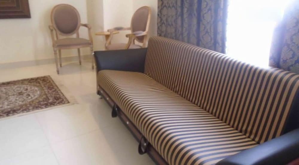 Фото Panoramic Hotel - Mall Road Lahore