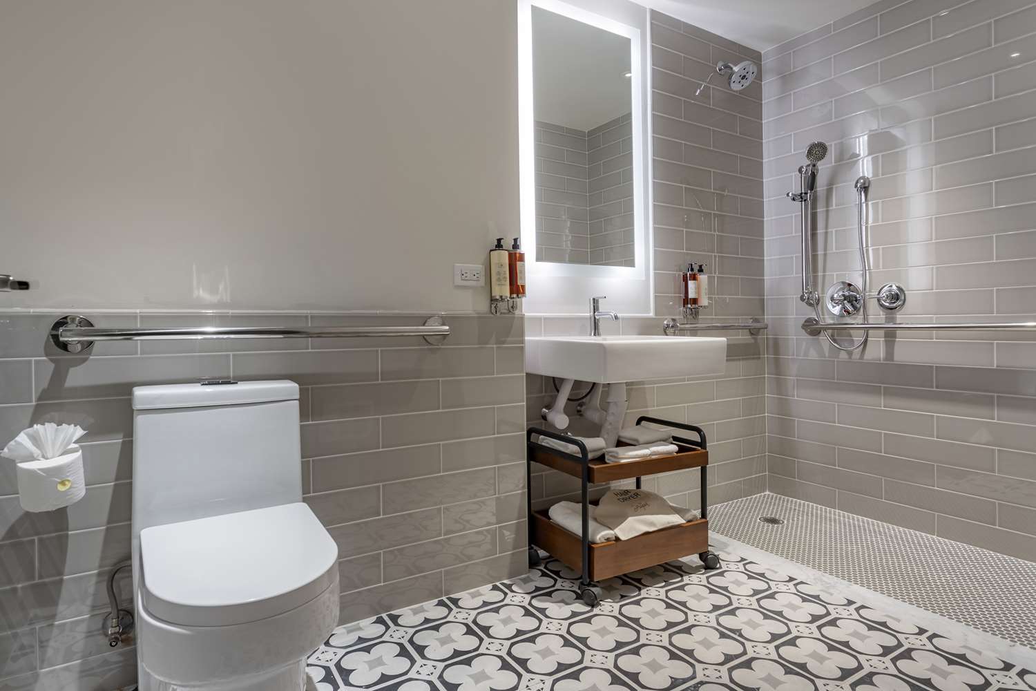 Фото The Draper New York, Tapestry Collection by Hilton