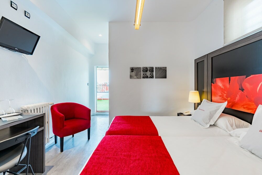 Фото Hotel Sevilla