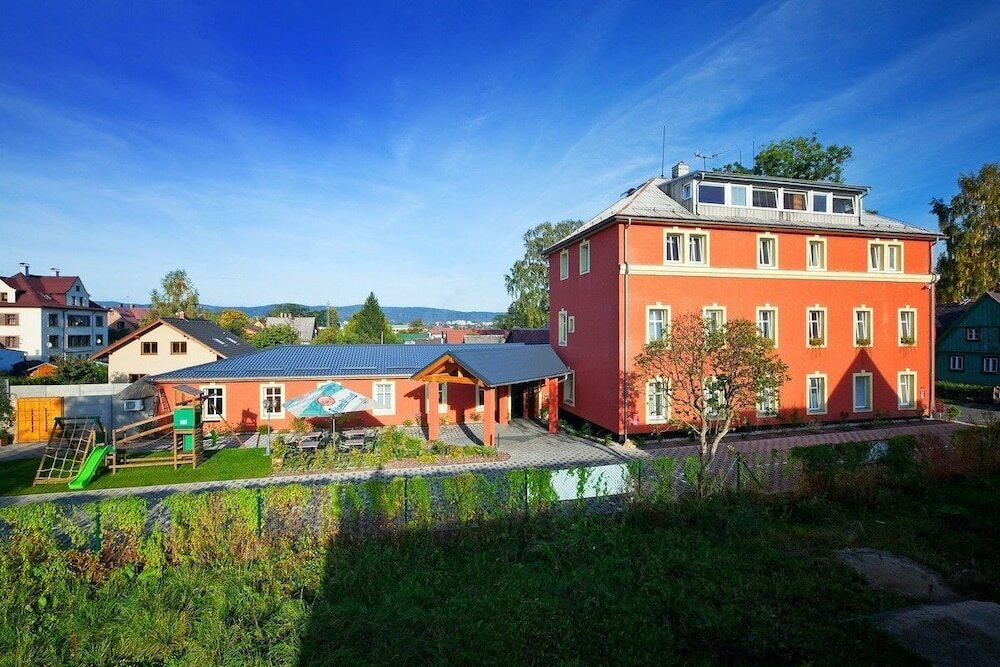 Фото Pytloun Wellness Travel Hotel