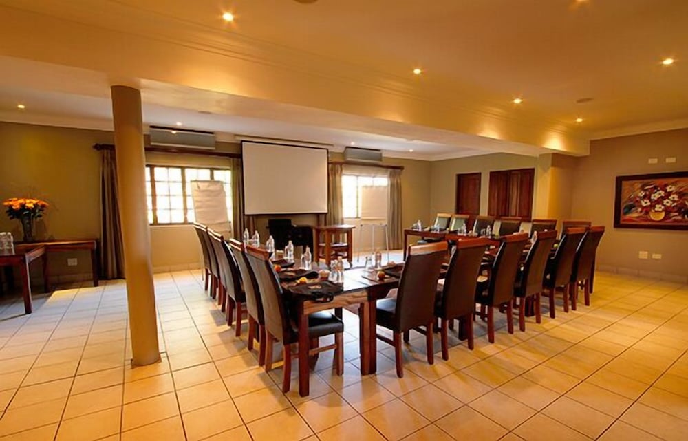 Фото Afrique Boutique Hotel Ruimsig