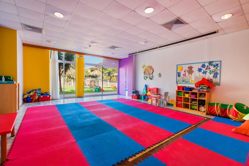 Фото Aeolian Village Beach Resort