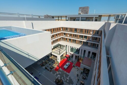 Гостиница West Walk Retaj Hotel о Эр-Райяне