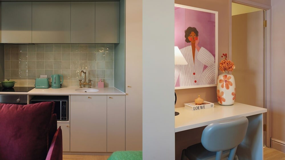 Фото The Trade Boutique Hotel