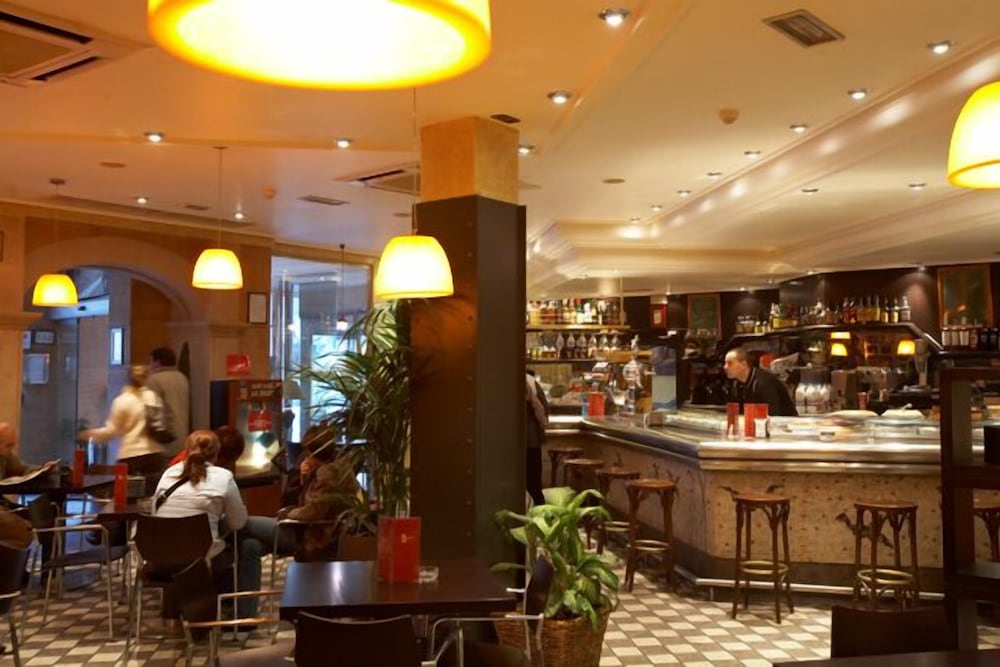 Фото Hotel Juanito