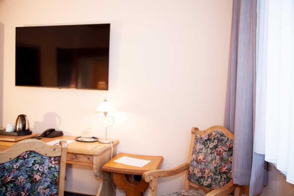 Фото Hotel Lonac