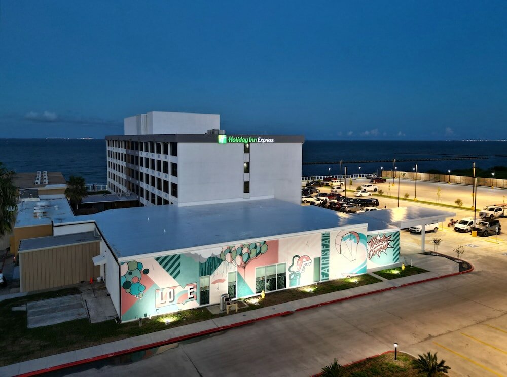 Фото Holiday Inn Express Corpus Christi Beachfront, an Ihg Hotel