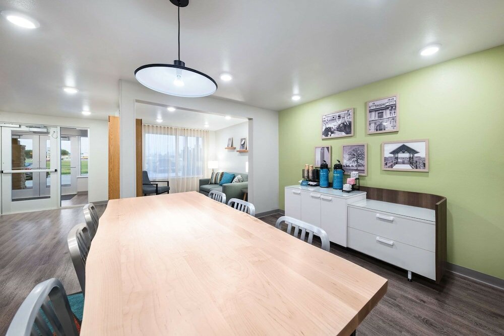 Фото WoodSpring Suites Dallas Plano Central Legacy Drive