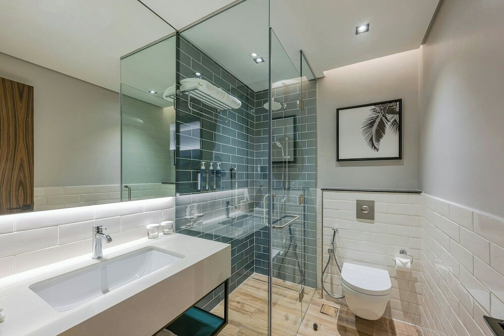 Фото Four Points by Sheraton King Abdulaziz Road