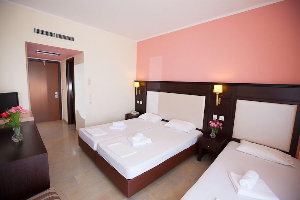 Фото Hotel Kanali