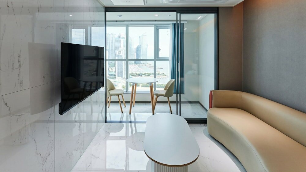 Фото Travelodge Suites Busan Centum