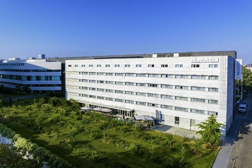 Внешний вид отеля Novotel Nantes Centre Gare в Нанте, фото 4