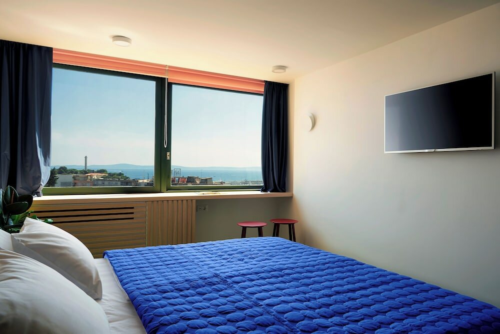 Фото Horizon Luxury Suites