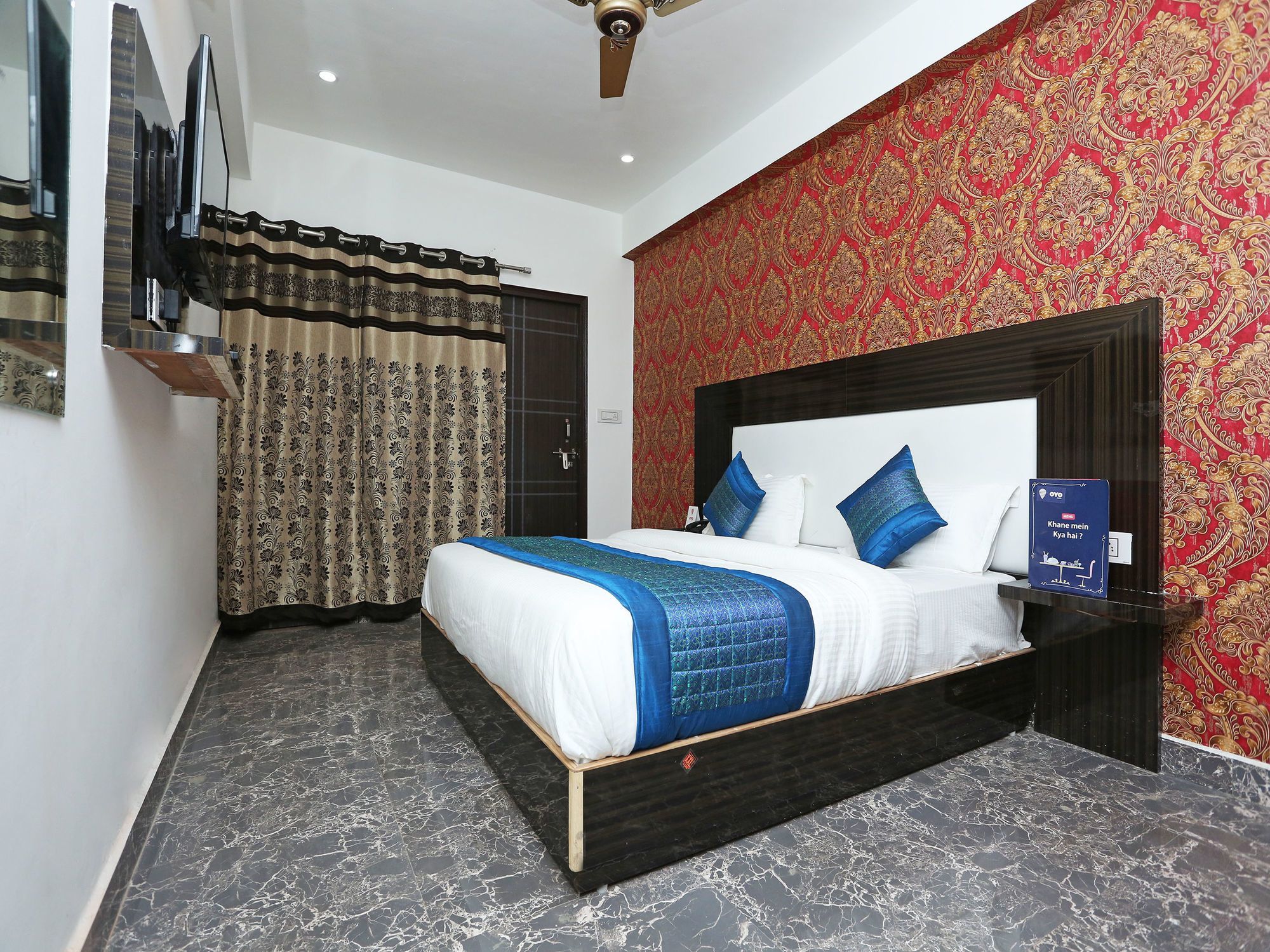 Фото Oyo 11405 Hotel Tej Palace