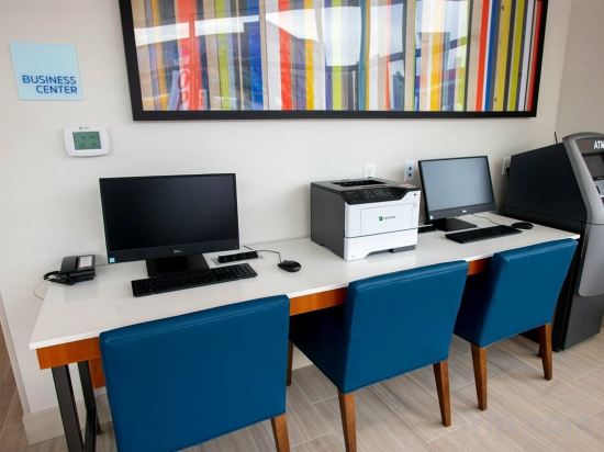 Фото Holiday Inn Express & Suites Jersey City - Holland Tunnel, an Ihg Hotel