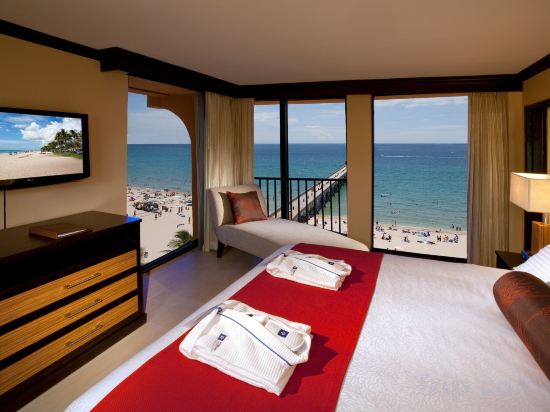 Фото Wyndham Deerfield Beach Resort