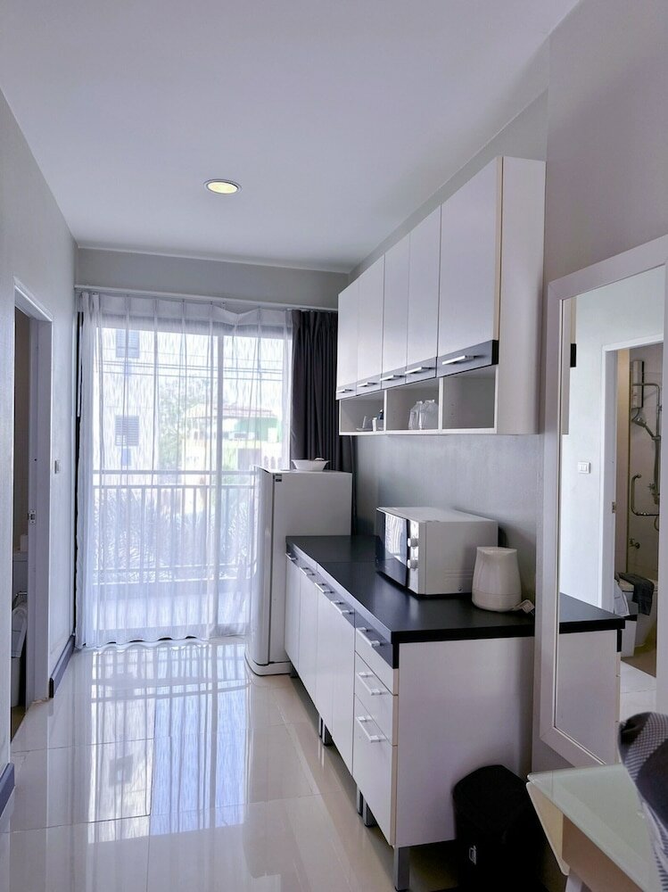 Фото Romyen Garden Place