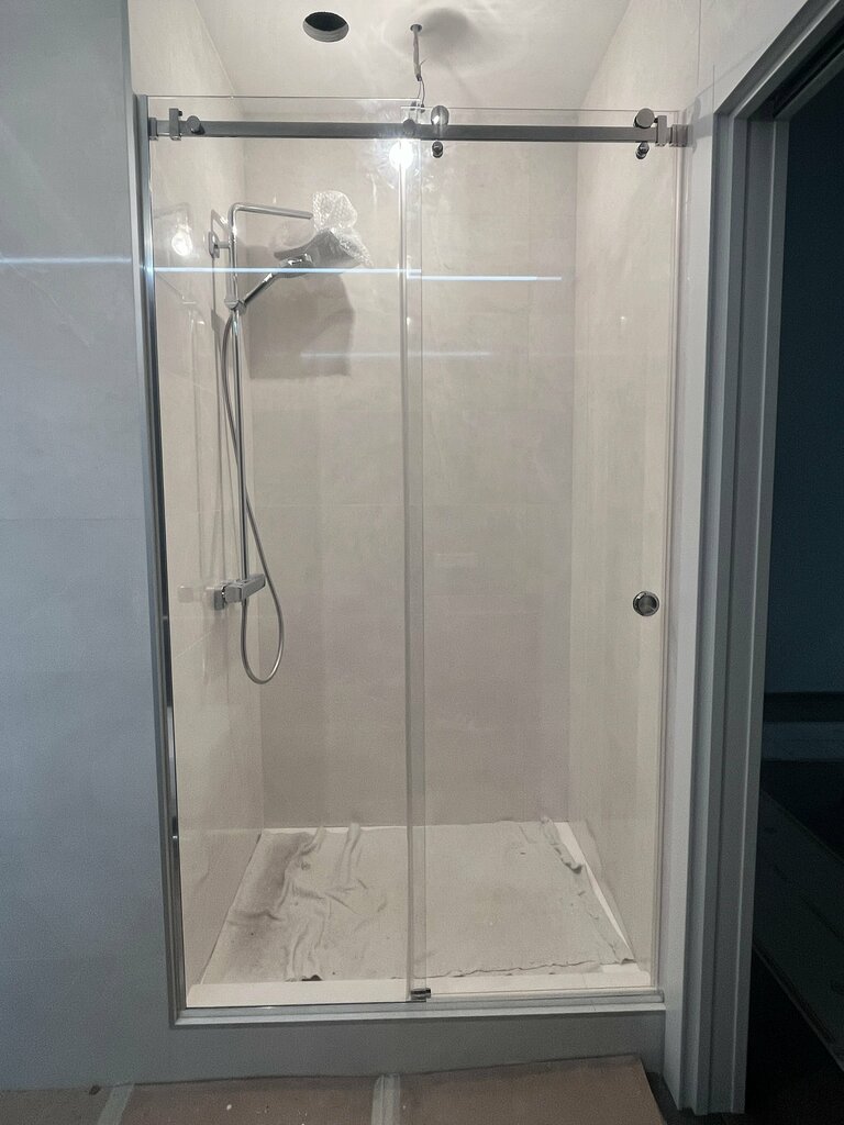 Glass, glass products AG shower, Moscow, photo