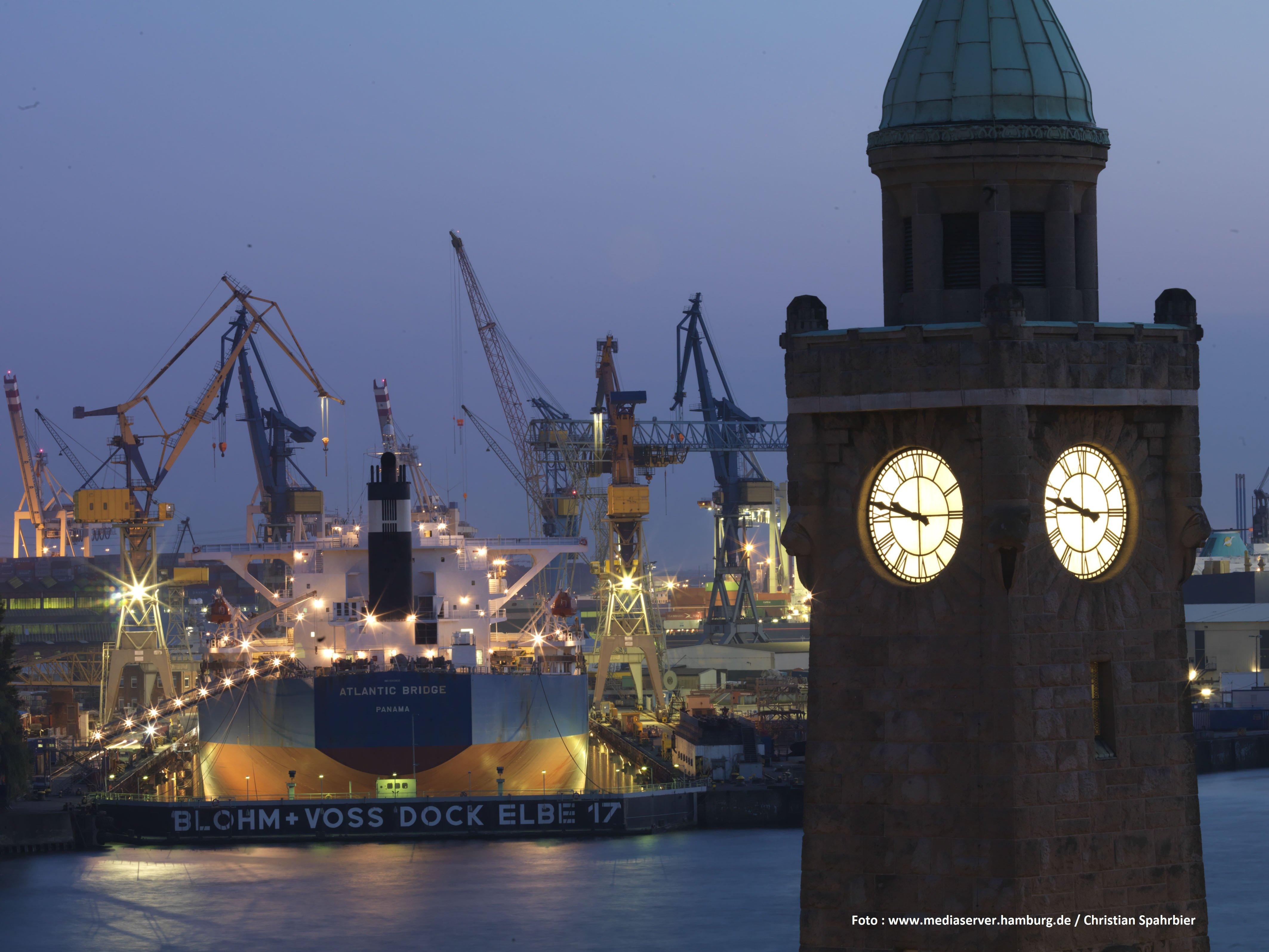 Фото Premier Inn Hamburg City Millerntor