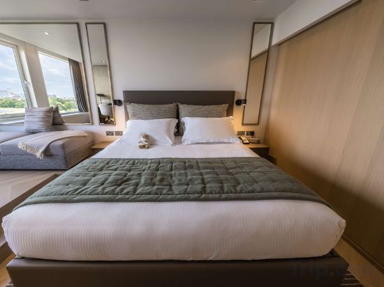 Фото Royal Garden Hotel