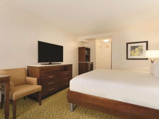 Фото Hilton Garden Inn Anaheim/Garden Grove