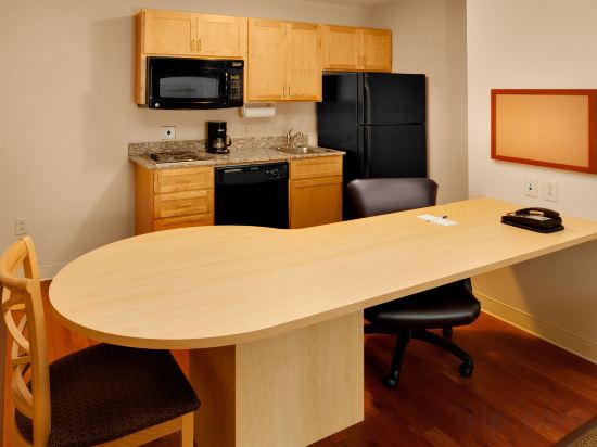 Фото Candlewood Suites Harrisburg, an Ihg Hotel